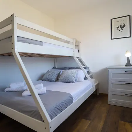 Airport Apartamento *